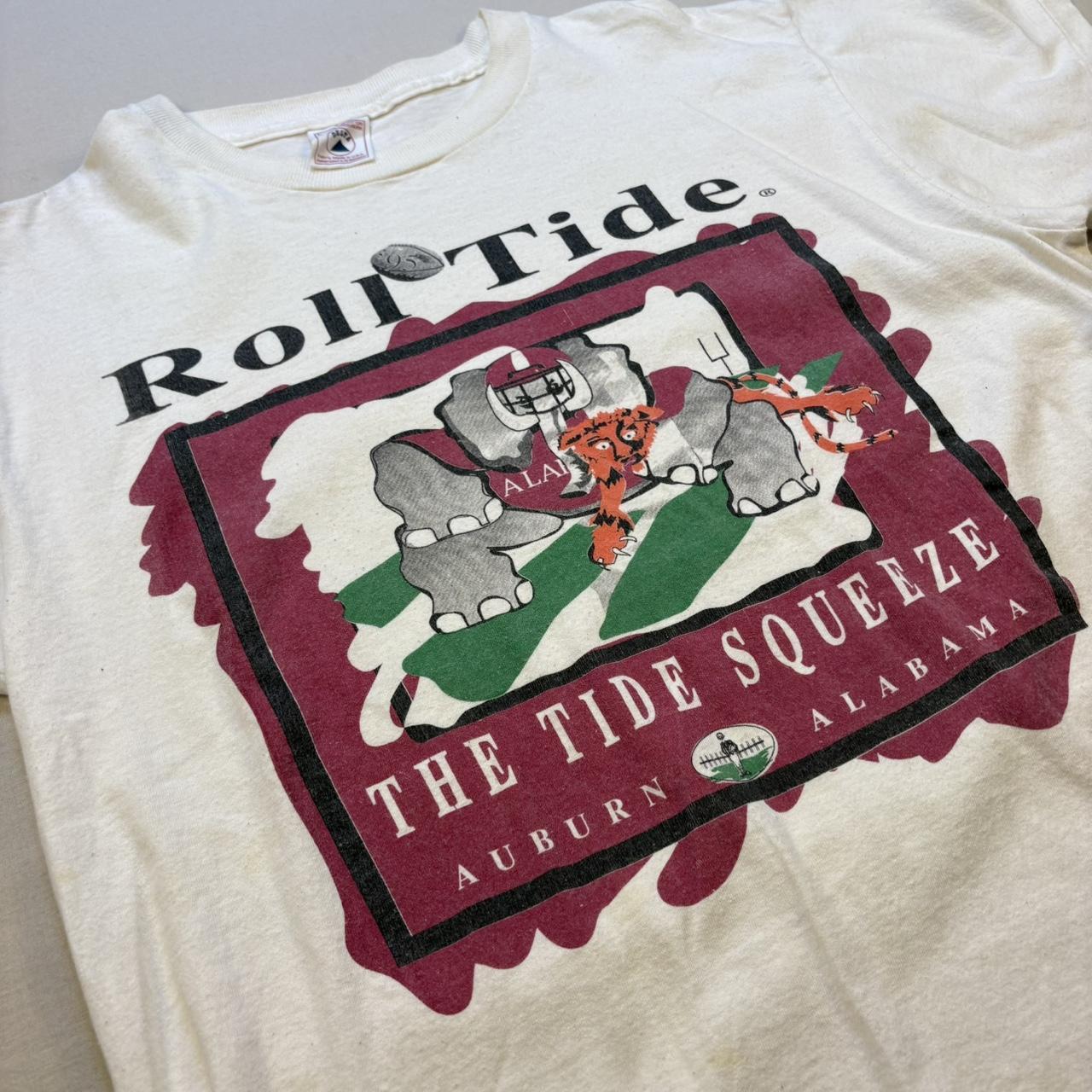 1990s Alabama Roll Tide The Tide Squeeze Auburn Tigers Tee