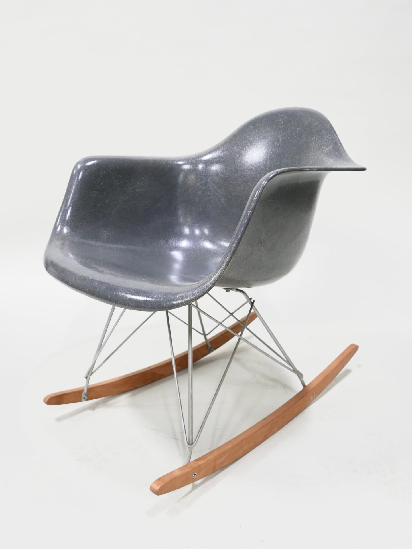 1950s Eames Rocking Armchair Elephant gray